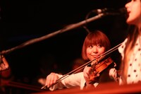 柴由佳子（Violin / チーナ）