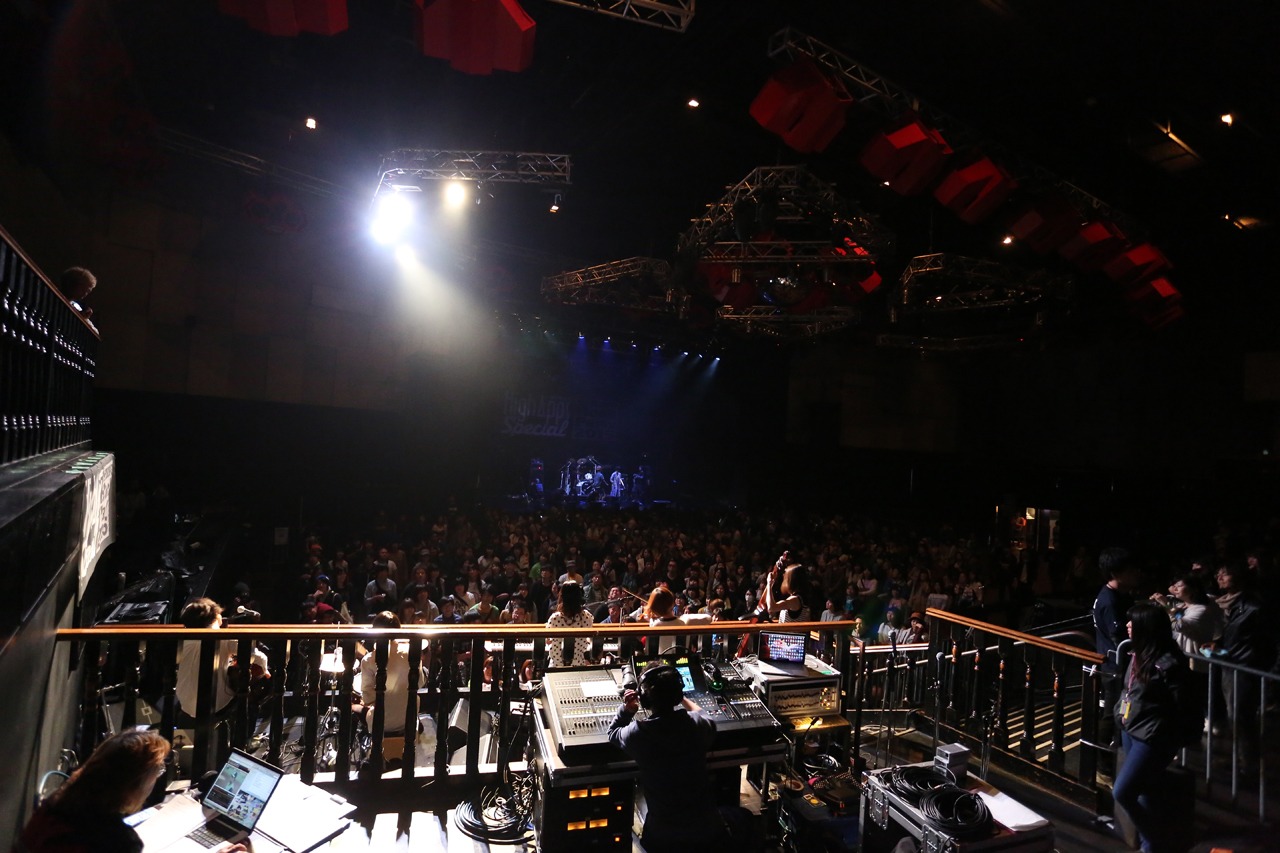 チーナのライブの様子。