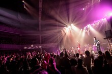 黒木渚「黒木渚 ONEMAN TOUR 虎視眈々と淡々と」東京・東京グローブ座公演の様子。