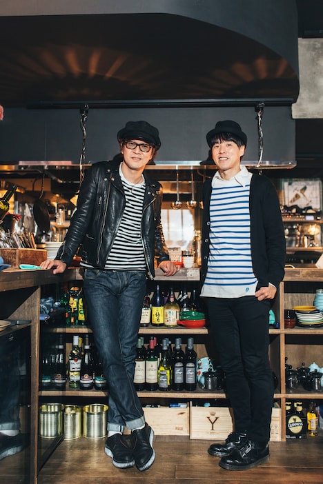 ナタリーPower PushではSAの最新アルバム「BRING IT ON!」の発売を記念して、ボーカルTAISEI（左）と専門学校時代の同級生・カジヒデキ（右）のスペシャル対談を公開中。