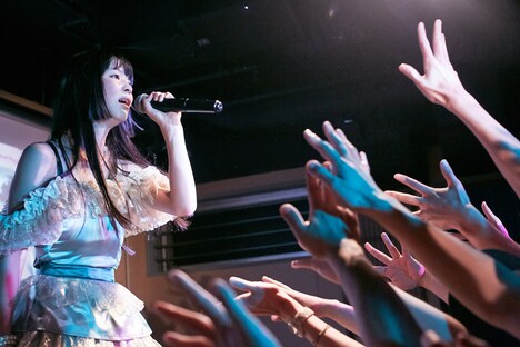 「Yufu Terashima 1st Solo Live『#Yufu Flight』at Osaka」の様子。