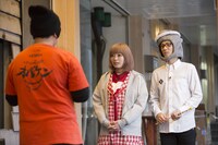 「東京“なんだこれ”バスツアー SPECIAL」収録中の様子。