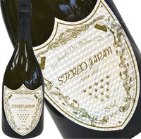 シングルを100枚購入するとプレゼントされるドンペリ風デザインの瓶のイメージ。