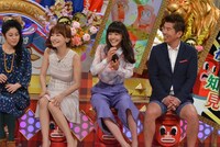 左から濱田マリ、平子理沙、松井愛莉、勝俣州和。(c)読売テレビ