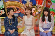 左から濱田マリ、平子理沙、松井愛莉。(c)読売テレビ