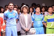 Fリーグの開幕戦イベント発表会見に出席したナオト・インティライミ。