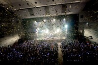 「LAST LIVE TOUR 2015 -Re:set-」東京・渋谷公会堂公演の様子。