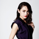 信近エリが6年の沈黙破り活動再開、rhythm zoneと契約