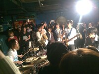 今年2月に実施された「Unknown Tokyo」東京・新宿LOFT公演の模様。