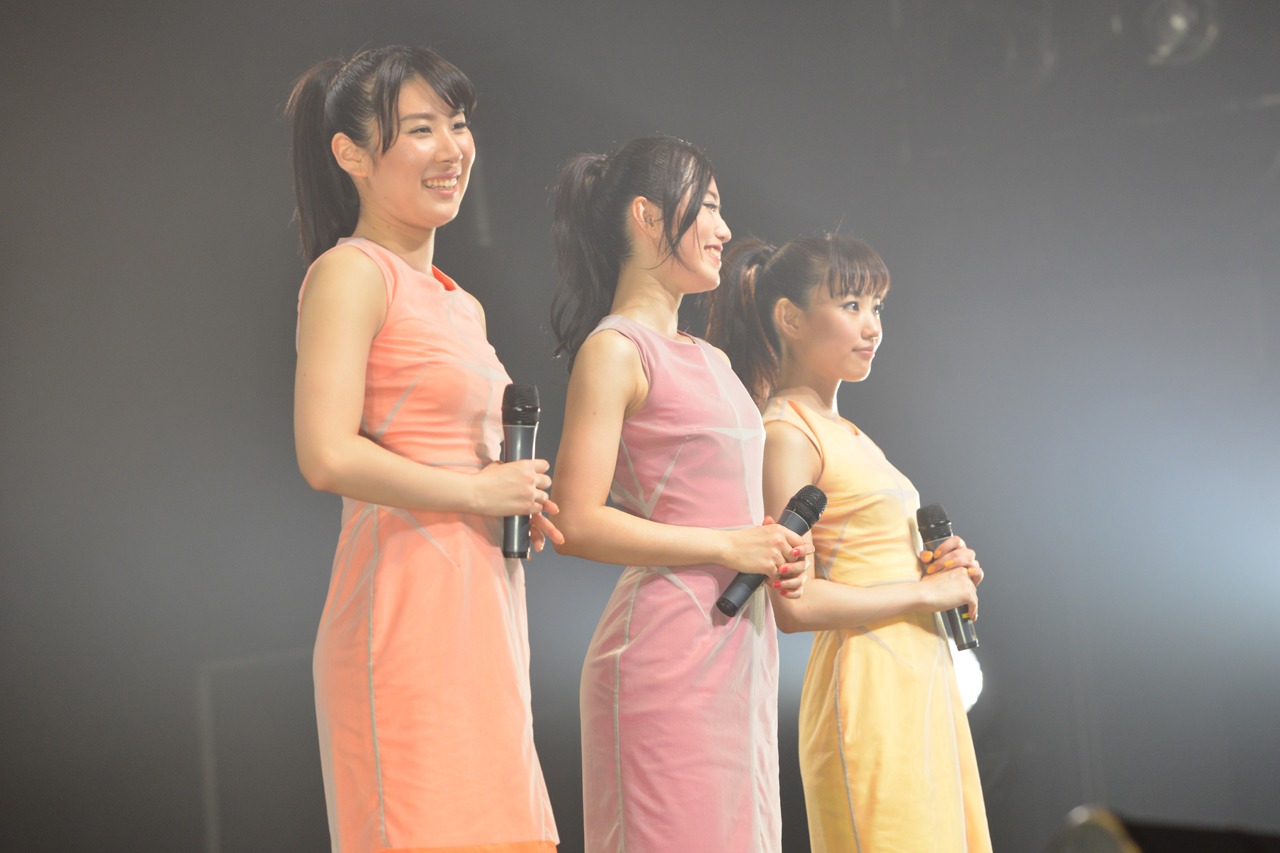 左からRUUNA、KOUMI、MIMORI。