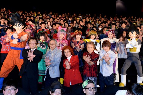 映画「ドラゴンボールZ 復活の『F』」初日舞台挨拶の様子。(c)バードスタジオ / 集英社 (c)「2015 ドラゴンボールZ」製作委員会