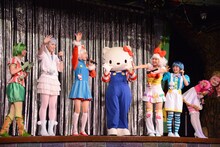 乙女新党とキティちゃん。