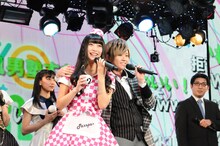 左から根岸愛（PASSPO☆）と赤園虎次郎（風男塾）。