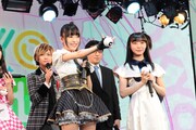 左からルイズ（アフィリア・サーガ）、富永美杜（Dorothy Little Happy）。