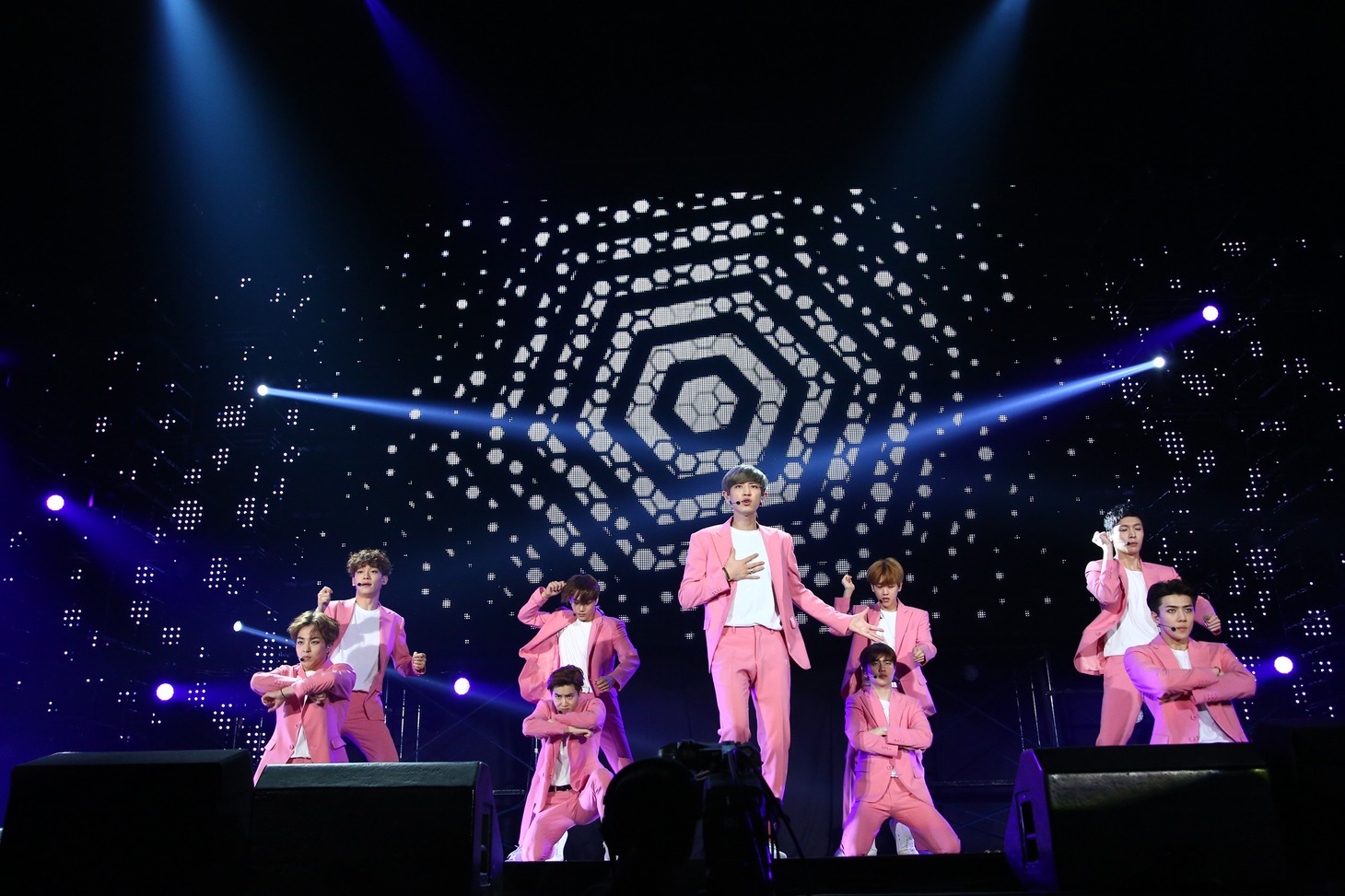 EXO