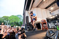 U太（B / 四星球）（撮影：河上良）