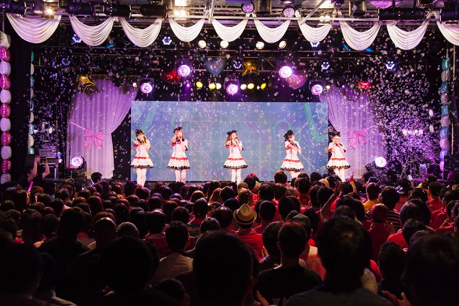 Doll☆Elementsの東京・新宿BLAZE公演の様子。