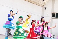 「『天才バカボン』発売記念フリーなイベント」の様子。