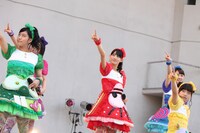 「『天才バカボン』発売記念フリーなイベント」の様子。