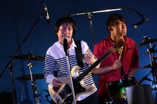 フラワーカンパニーズ「Stayin' Alive」東京・日比谷野外大音楽堂公演の様子。