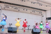 「『天才バカボン』発売記念フリーなイベント」の様子。