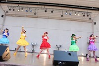 「『天才バカボン』発売記念フリーなイベント」の様子。