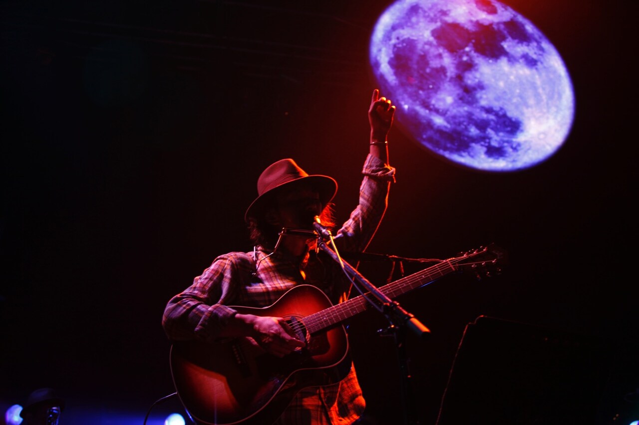 Caravan、“Lonesome”な弾き語りツアーで教会や酒蔵訪問