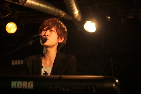 倉品翔（Vo, G, Key）