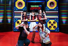 上段がPerfume、下段がダイスケはんとナヲ（マキシマム ザ ホルモン）。