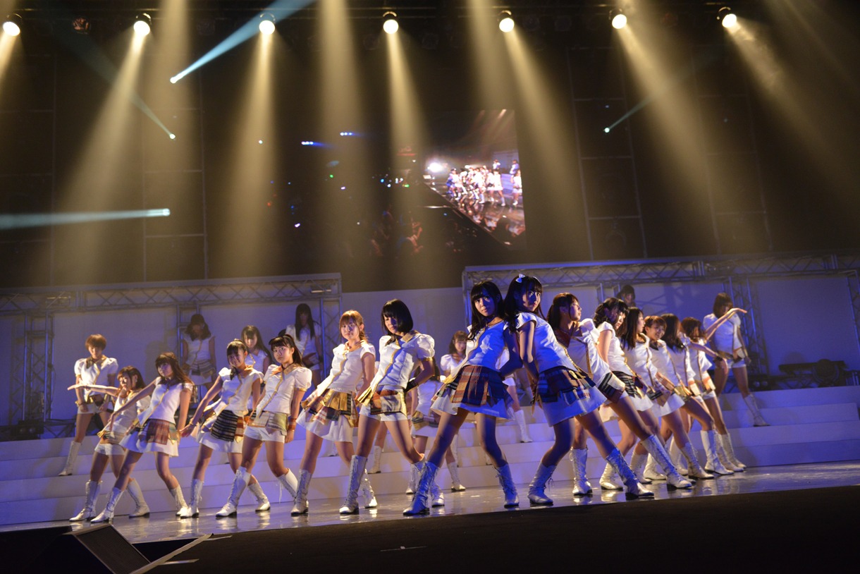 「4th Anniversary ～Welcome to the LinQworld!!～」ライブの様子。