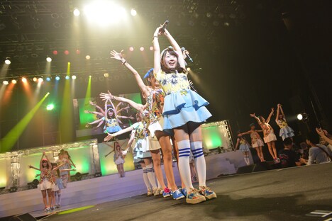 「4th Anniversary ～Welcome to the LinQworld!!～」ライブの様子。