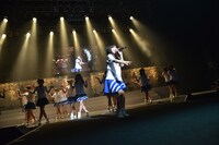 「4th Anniversary ～Welcome to the LinQworld!!～」ライブの様子。