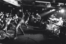 「THEE MICHELLE GUN ELEPHANT -LAST HEAVEN-」の掲載カット。