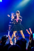 左からようなぴ、もね。（撮影：井上嘉和）