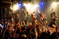 大阪・難波ROCKETS公演でのゆるめるモ！（撮影：井上嘉和）