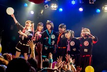 大阪・難波ROCKETS公演でのゆるめるモ！（撮影：井上嘉和）