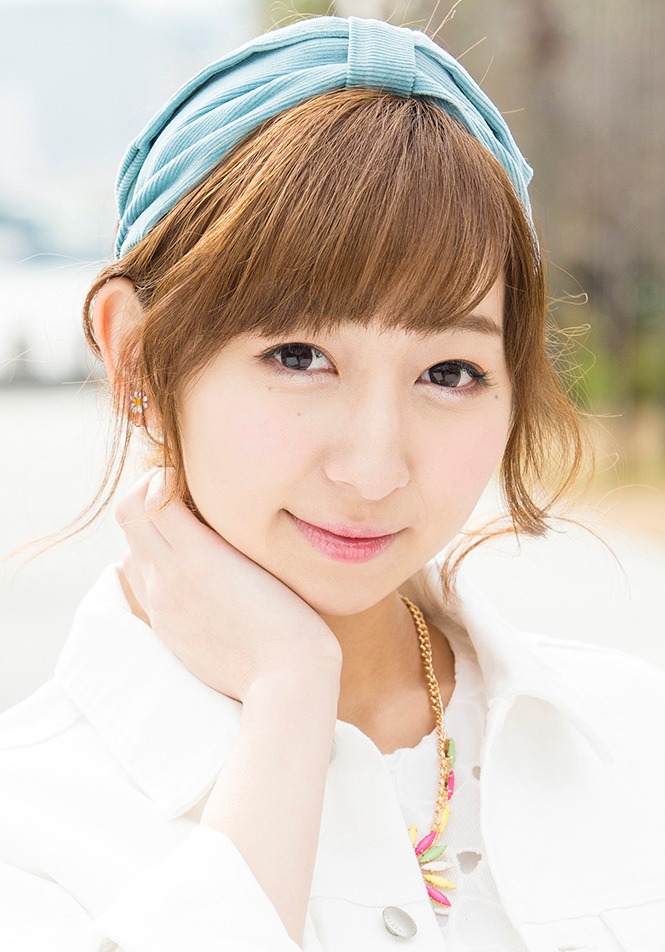 飯田里穂