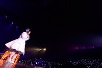 「悠木碧 Concert 2015 プルミエ！」の様子。（写真提供：FlyingDog）