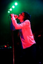 石崎ひゅーい（撮影：上飯坂一）