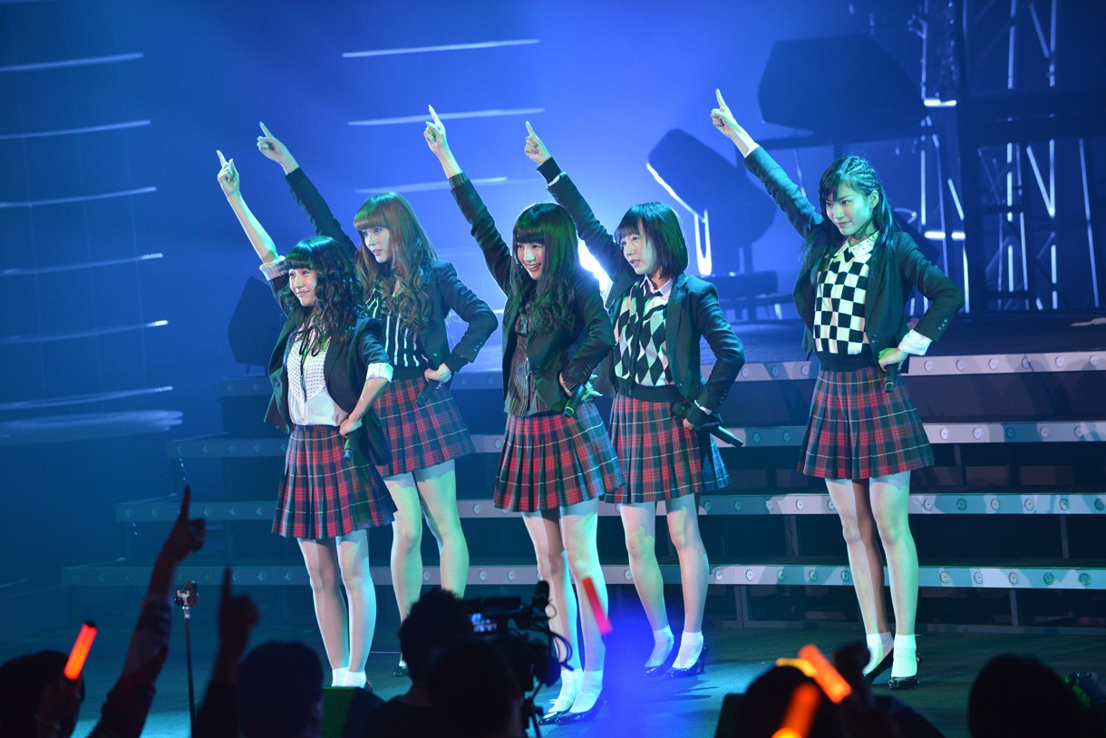 「＃ユメトモの輪ツアー2015春～日経エンタ！さん、ごめんなさい！わたしたち結局メジャーデビューしちゃいます東・名・阪TOUR～」ライブの様子。