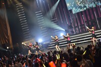 「＃ユメトモの輪ツアー2015春～日経エンタ！さん、ごめんなさい！わたしたち結局メジャーデビューしちゃいます東・名・阪TOUR～」ライブの様子。