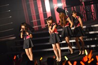 「＃ユメトモの輪ツアー2015春～日経エンタ！さん、ごめんなさい！わたしたち結局メジャーデビューしちゃいます東・名・阪TOUR～」ライブの様子。