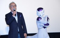 中尾隆聖とフリーザ。