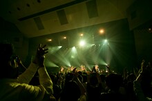 くるり「NOW AND THEN」渋谷公会堂初日公演の様子。（撮影：五十嵐一晴）