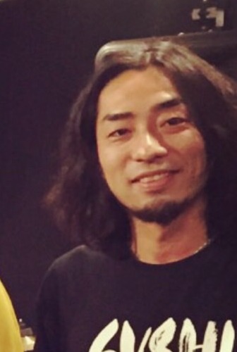 梁井一