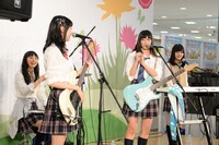 Le Lien「530日」発売記念イベントの様子。