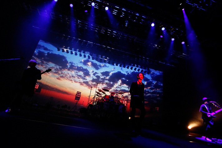 「MUCC TOUR 2015 "F#CK THE PAST F#CK THE FUTURE"」東京・EX THEATER ROPPONGI公演の模様。（撮影：木村泰之）