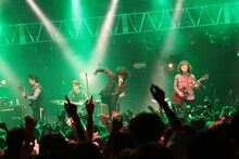 「OKAMOTO'S LIVE 2015 CDVDC」東京・EX THEATER ROPPONGI公演の様子。