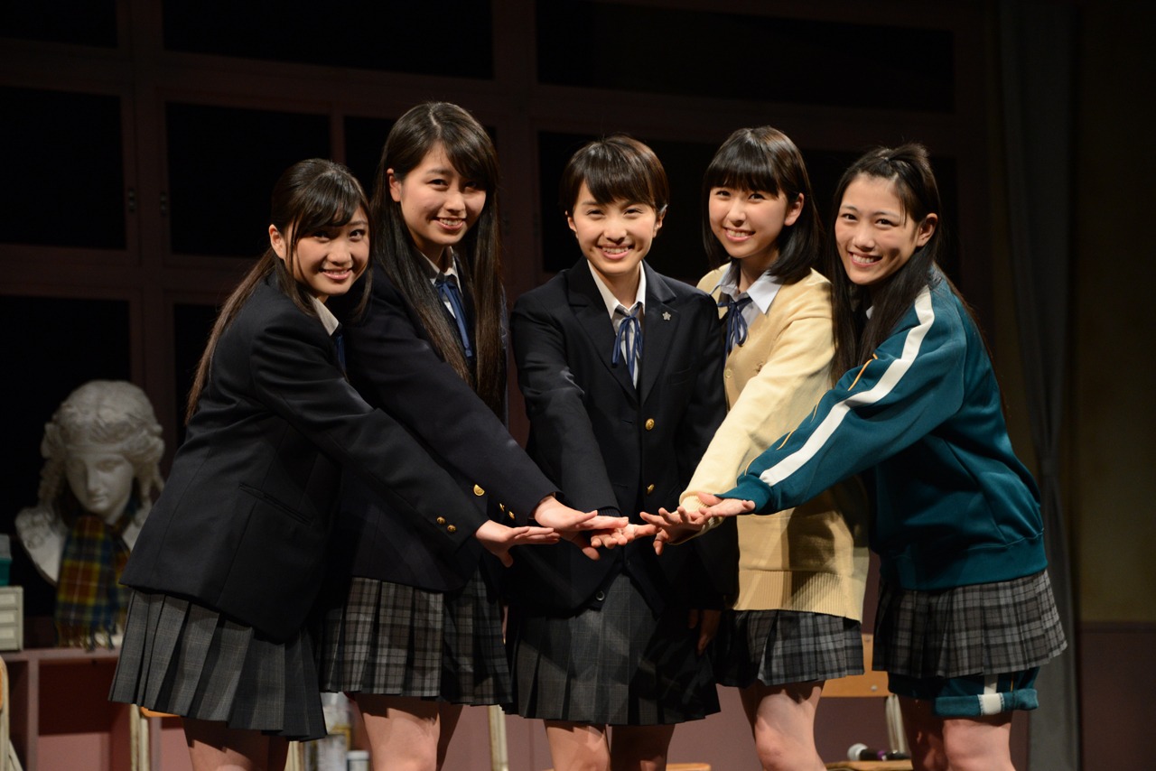 舞台「幕が上がる」公開ゲネプロの様子。