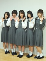 左から桜井玲香、和田まあや、川後陽菜、北野日奈子、能條愛未。